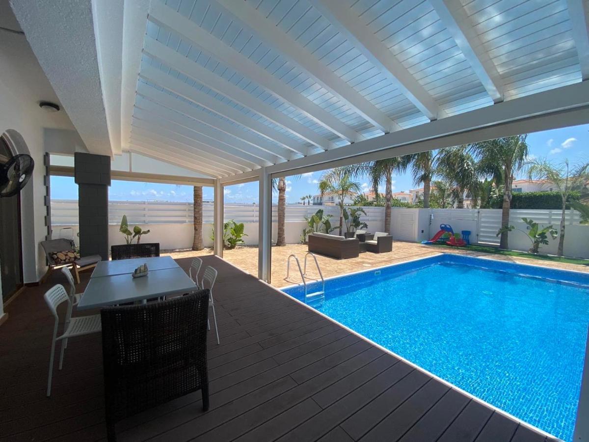 Villa Angel - Exotic Villa 200M From Beach Paralimni Exteriör bild