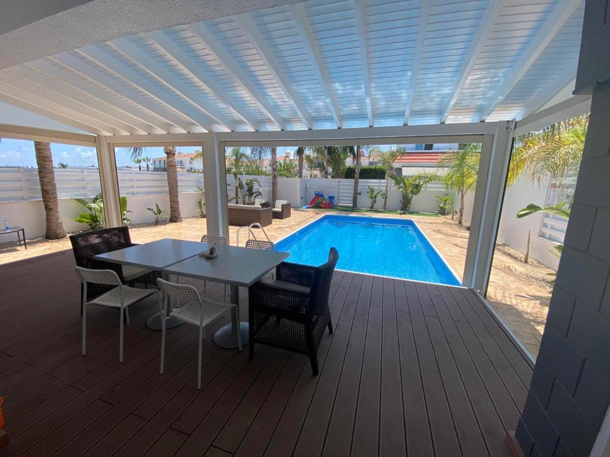 Villa Angel - Exotic Villa 200M From Beach Paralimni Exteriör bild